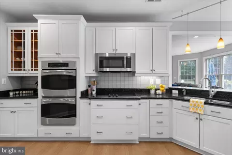 Kitchen - 16429 Batson Rd, Spencerville, MD 20868 photo 2 of 4