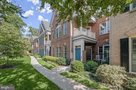 8521 Gavin Manor Ct, Chevy Chase, MD 20815