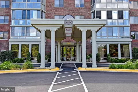 3100 N Leisure World Blvd #519, Silver Spring, MD 20906
