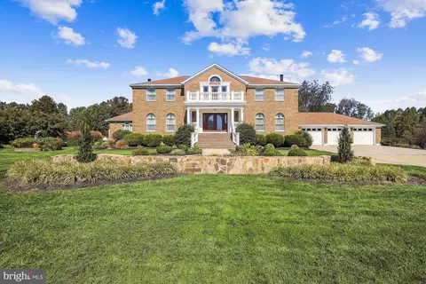 22319 Rolling Hill Ln, Gaithersburg, MD 20882