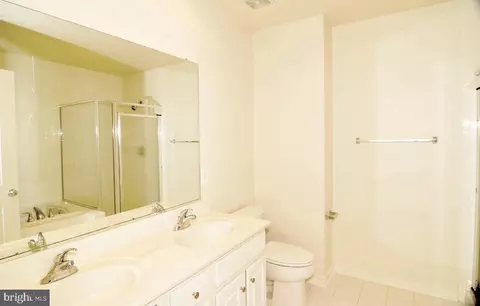 Bath - 11036 Amherst Ave, Silver Spring, MD 20902 photo 1 of 2