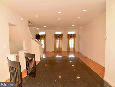 Living - 11036 Amherst Ave, Silver Spring, MD 20902 photo 3 of 5