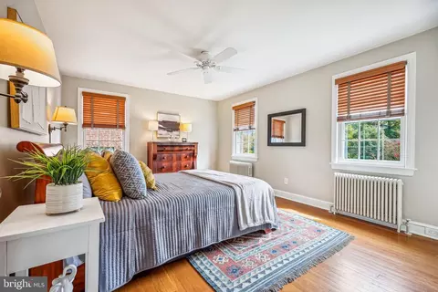 Bedroom - 8904 Colesville Rd, Silver Spring, MD 20910 photo 2 of 13