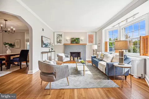 Living - 8904 Colesville Rd, Silver Spring, MD 20910 photo 1 of 4