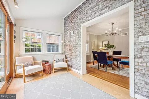 Entry Way - 8904 Colesville Rd, Silver Spring, MD 20910 photo 3 of 10