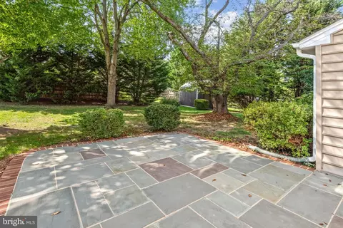 13836 Blair Stone Ln, Silver Spring, MD 20906 photo 2
