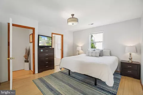 Bedroom - 1116 Snider Ln, Silver Spring, MD 20905 photo 1 of 9