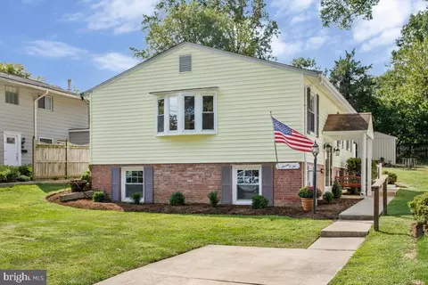 706 Carr Ave, Rockville, MD 20850