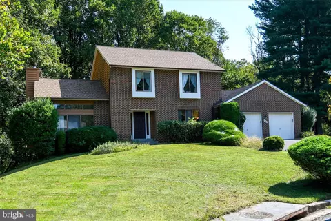 10900 Broad Green Ter, Potomac, MD 20854