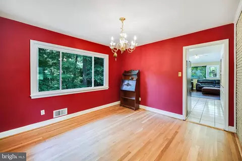 13914 Shannon Dr, Silver Spring, MD 20904 photo 8