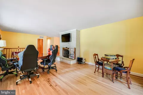 13914 Shannon Dr, Silver Spring, MD 20904 photo 6