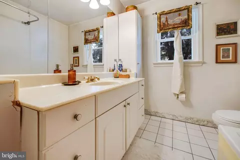 13914 Shannon Dr, Silver Spring, MD 20904 photo 20