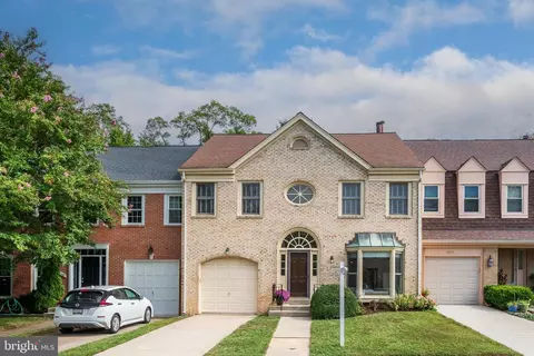 12113 Gatewater Dr, Potomac, MD 20854