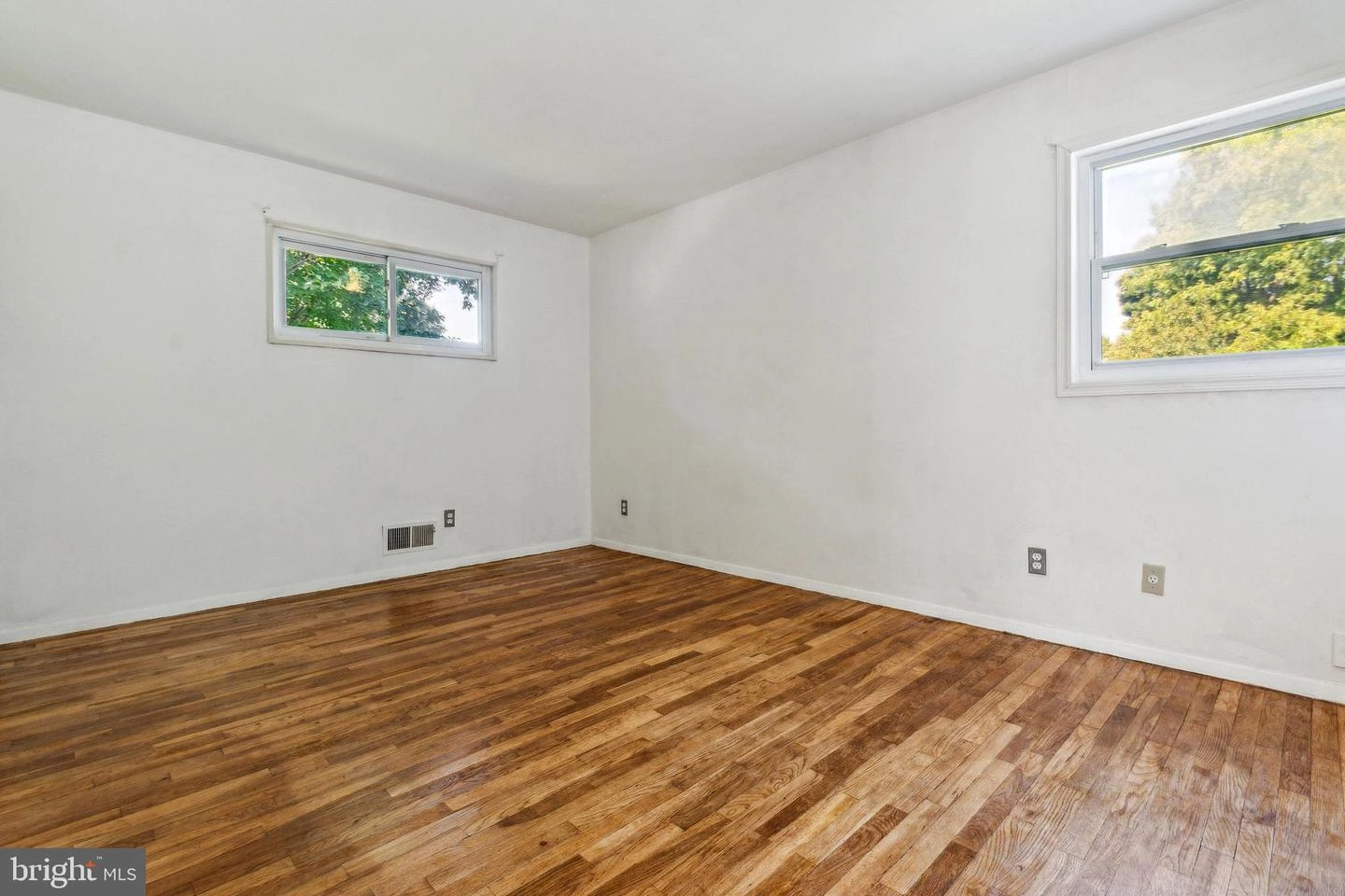 Bedroom - 4205 Tulare Dr, Silver Spring, MD 20906 photo 1 of 4