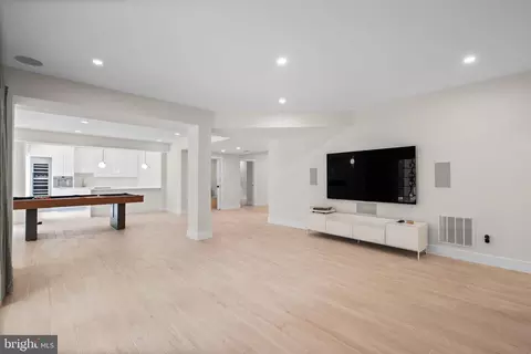 Living - 11 Warrenton Dr, Silver Spring, MD 20904 photo 12 of 13