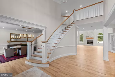 Entry Way - 11 Warrenton Dr, Silver Spring, MD 20904 photo 2 of 3