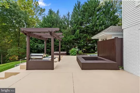 Exterior - 11 Warrenton Dr, Silver Spring, MD 20904 photo 13 of 15