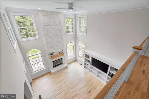 Living - 11 Warrenton Dr, Silver Spring, MD 20904 photo 5 of 13