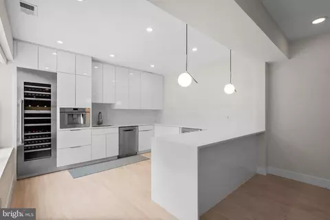 Kitchen - 11 Warrenton Dr, Silver Spring, MD 20904 photo 10 of 11