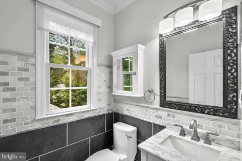 Bath - 11 Warrenton Dr, Silver Spring, MD 20904 photo 1 of 11
