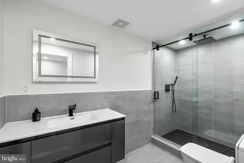 Bath - 11 Warrenton Dr, Silver Spring, MD 20904 photo 11 of 11