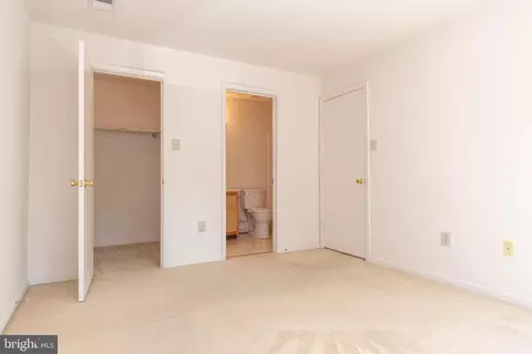 2701 Leaf Drop Ct #5-18, Silver Spring, MD 20906 photo 14
