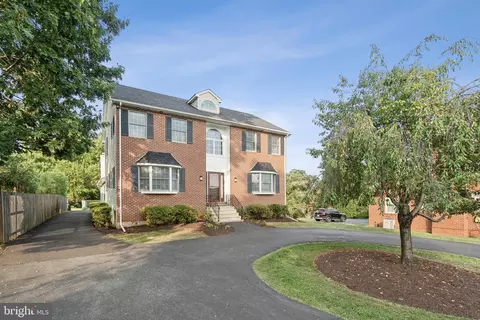 10237 Nolan Dr, Rockville, MD 20850