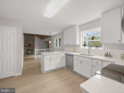 Kitchen - 15353 Baileys Ln, Silver Spring, MD 20906 photo 1 of 6