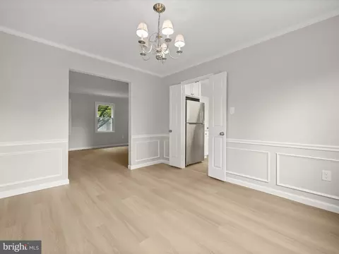 Entry Way - 15353 Baileys Ln, Silver Spring, MD 20906 photo 4 of 6