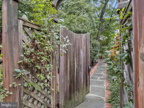 Exterior - 15353 Baileys Ln, Silver Spring, MD 20906 photo 15 of 20
