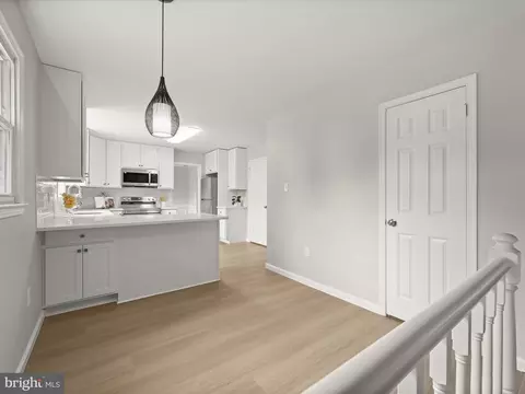 Entry Way - 15353 Baileys Ln, Silver Spring, MD 20906 photo 6 of 6
