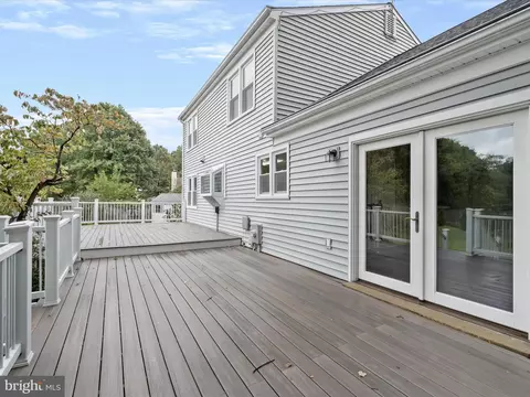 Exterior - 15353 Baileys Ln, Silver Spring, MD 20906 photo 9 of 20
