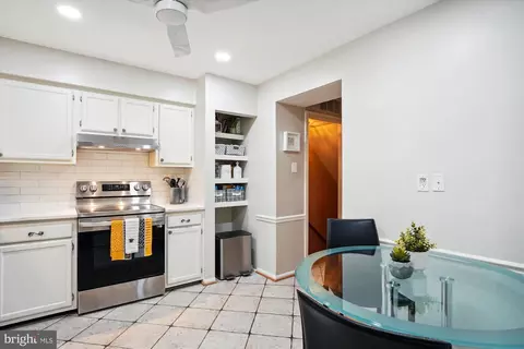 Kitchen - 2823 Ashmont Ter, Silver Spring, MD 20906 photo 3 of 3