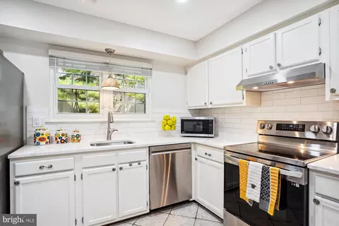 Kitchen - 2823 Ashmont Ter, Silver Spring, MD 20906 photo 1 of 3