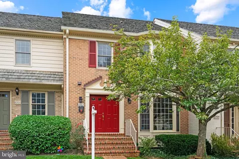 10902 Brewer House Rd, Rockville, MD 20852