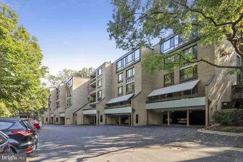 4928 Sentinel Dr #1-103, Bethesda, MD 20816