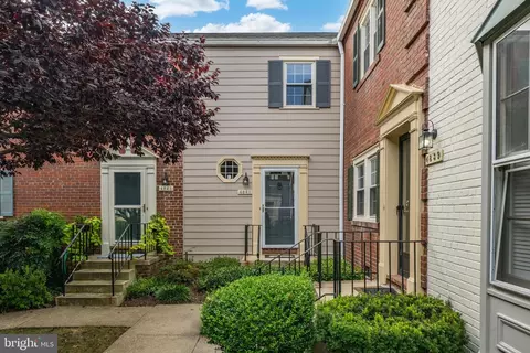 4841 Chevy Chase Dr #175, Chevy Chase, MD 20815
