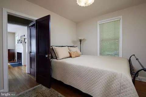 Bedroom - 811 Violet Pl, Silver Spring, MD 20910 photo 1 of 1