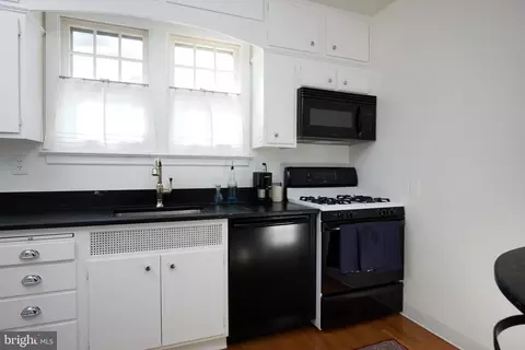Kitchen - 811 Violet Pl, Silver Spring, MD 20910 photo 1 of 3