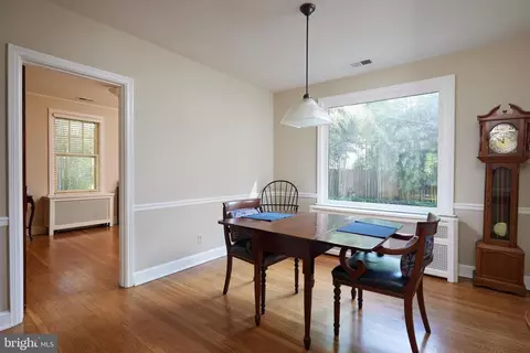 Dining - 811 Violet Pl, Silver Spring, MD 20910 photo 1 of 2