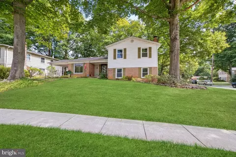 14401 Butternut Ct, Rockville, MD 20853