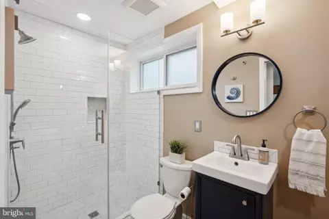 Bath - 3704 Munsey St, Silver Spring, MD 20906 photo 1 of 2