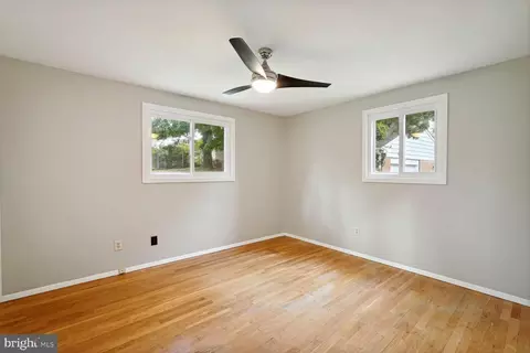 11403 Sherrie Ln, Silver Spring, MD 20902 photo 8