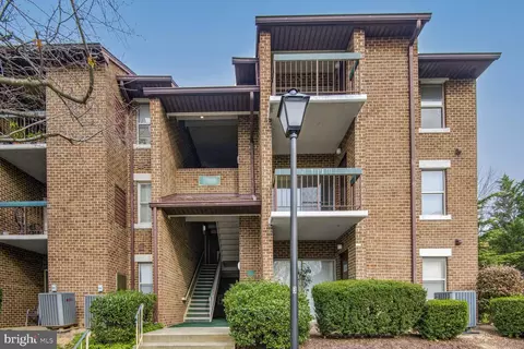 7909 Coriander Dr #303, Gaithersburg, MD 20879