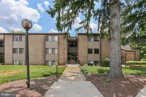 10120 Little Pond #4, Montgomery Village, MD 20886
