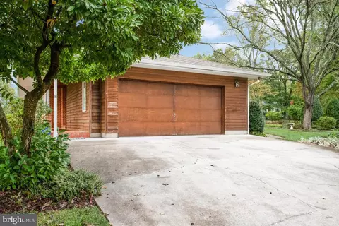 13717 Fairridge Dr, Silver Spring, MD 20904 photo 38