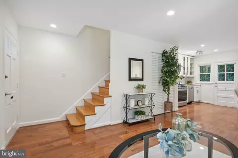 1842 East West Hwy #1842, Silver Spring, MD 20910 photo 5