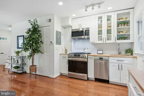 1842 East West Hwy #1842, Silver Spring, MD 20910 photo 9