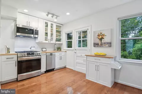 1842 East West Hwy #1842, Silver Spring, MD 20910 photo 10