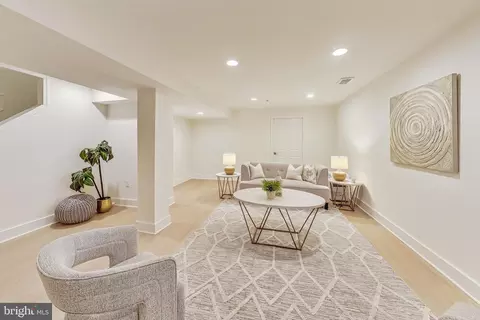 Living - 10204 Gary Rd, Potomac, MD 20854 photo 7 of 7